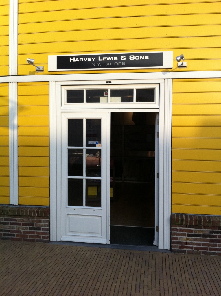 Harvey Lewis & Sons Outlet