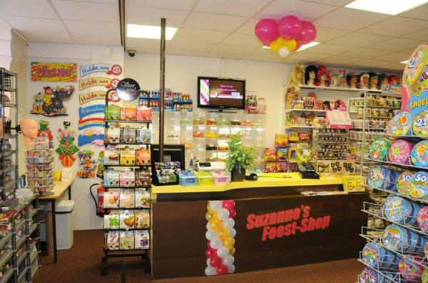 Panorama Papa Executie Reviews over Suzanne's Feestshop - Opiness - Spreekt uit ervaring