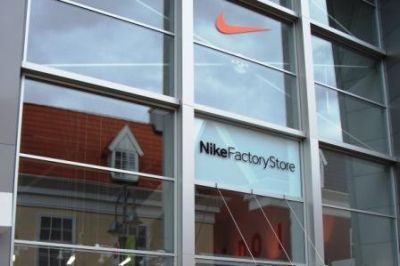 meloen kogel Acht Reviews over Nike factory store - Opiness - Spreekt uit ervaring